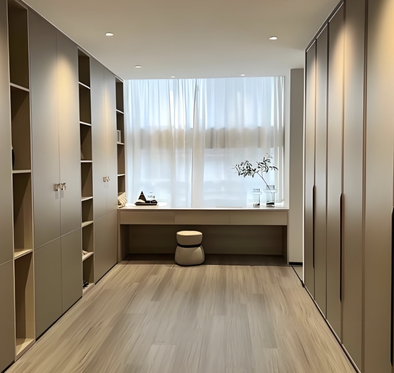 荣峰全屋定制工厂